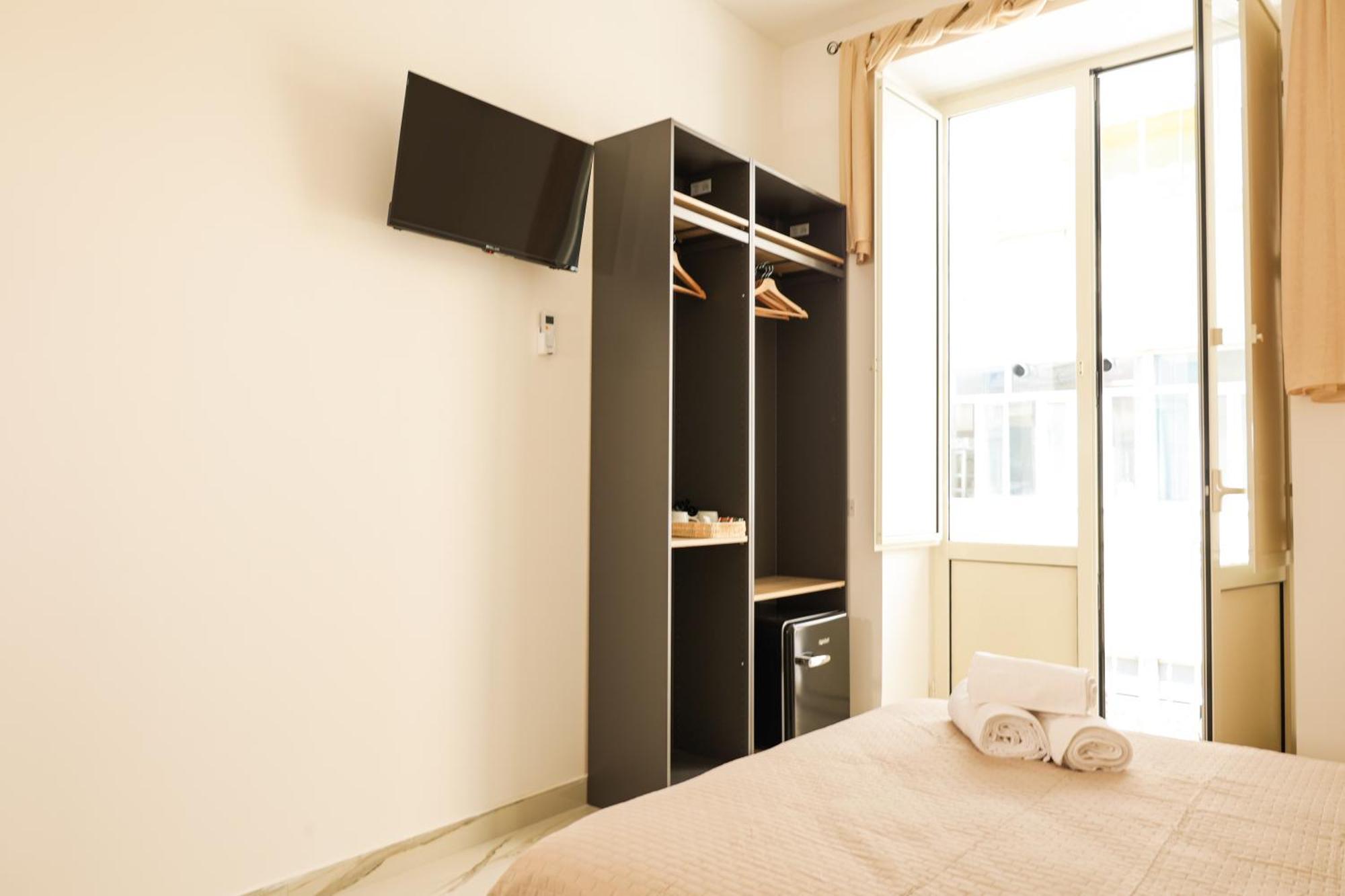 Napoli Station Rooms Экстерьер фото